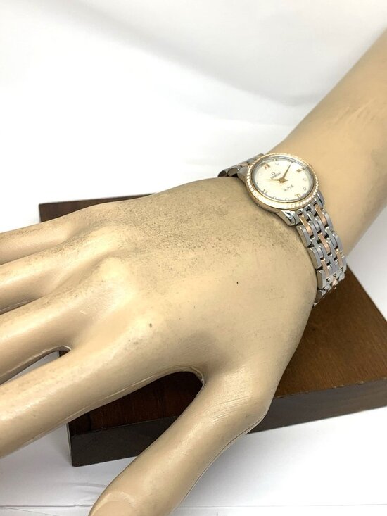 Omega De Ville Prestige Women\'s Watch Diamond Mother of Pearl 18K Gold & Steel main image 4